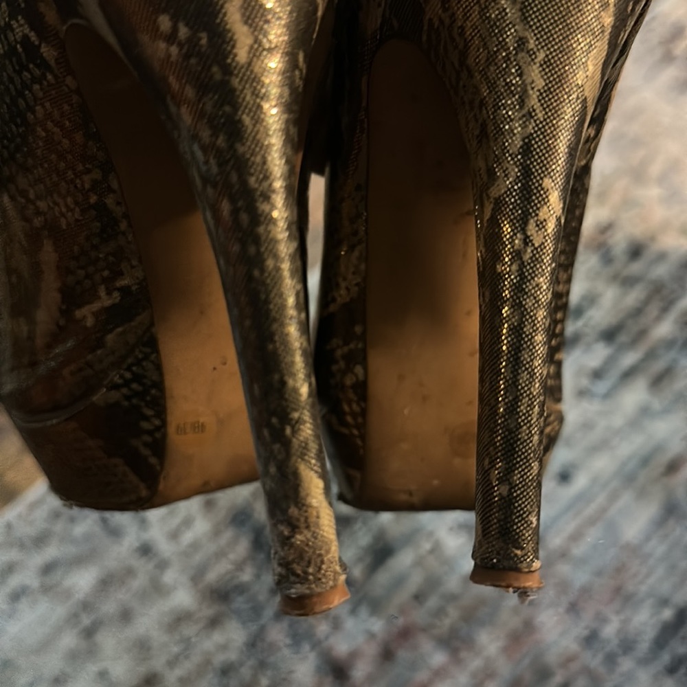 Jessica Simpson “Terri” Snake Print Platform Heels - Picture 4 of 4